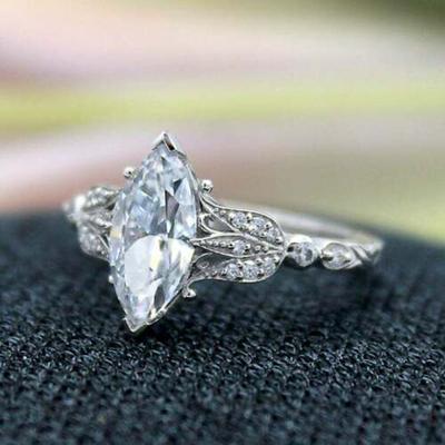Tendințe Inele de culoare argintie pentru femei Cu incrustație de cristal Marquise Cubic Zirconia Bijuterii elegante de petrecere Inele de modă