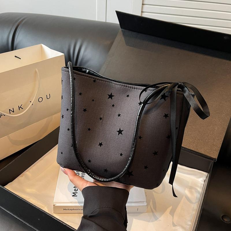 New Trend Casual Underarm Bucket Bag Women's Summer Simple Shoulder Bag Niche Fashion