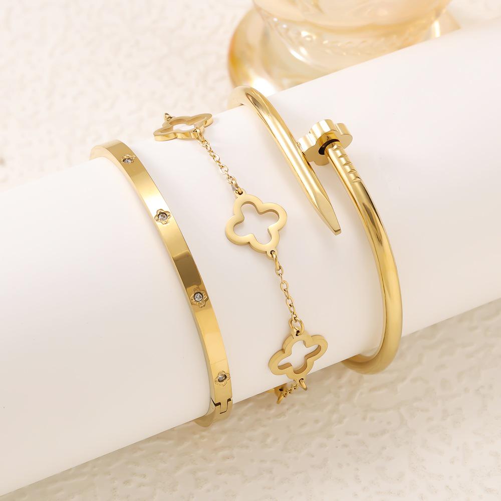 Stainless Steel Gold Four-Leaf Clover Bracelet Set: Includes Nail, Rhinestone, and Hollow Designs