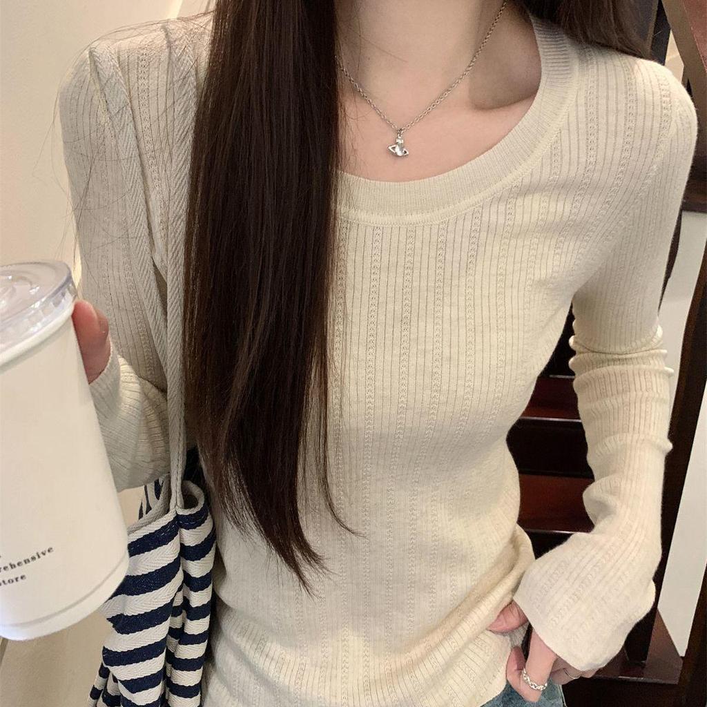 Korean Style U-Neck Long Sleeve Sweater - Women's Autumn/Winter Slimming & Flattering Knit Top