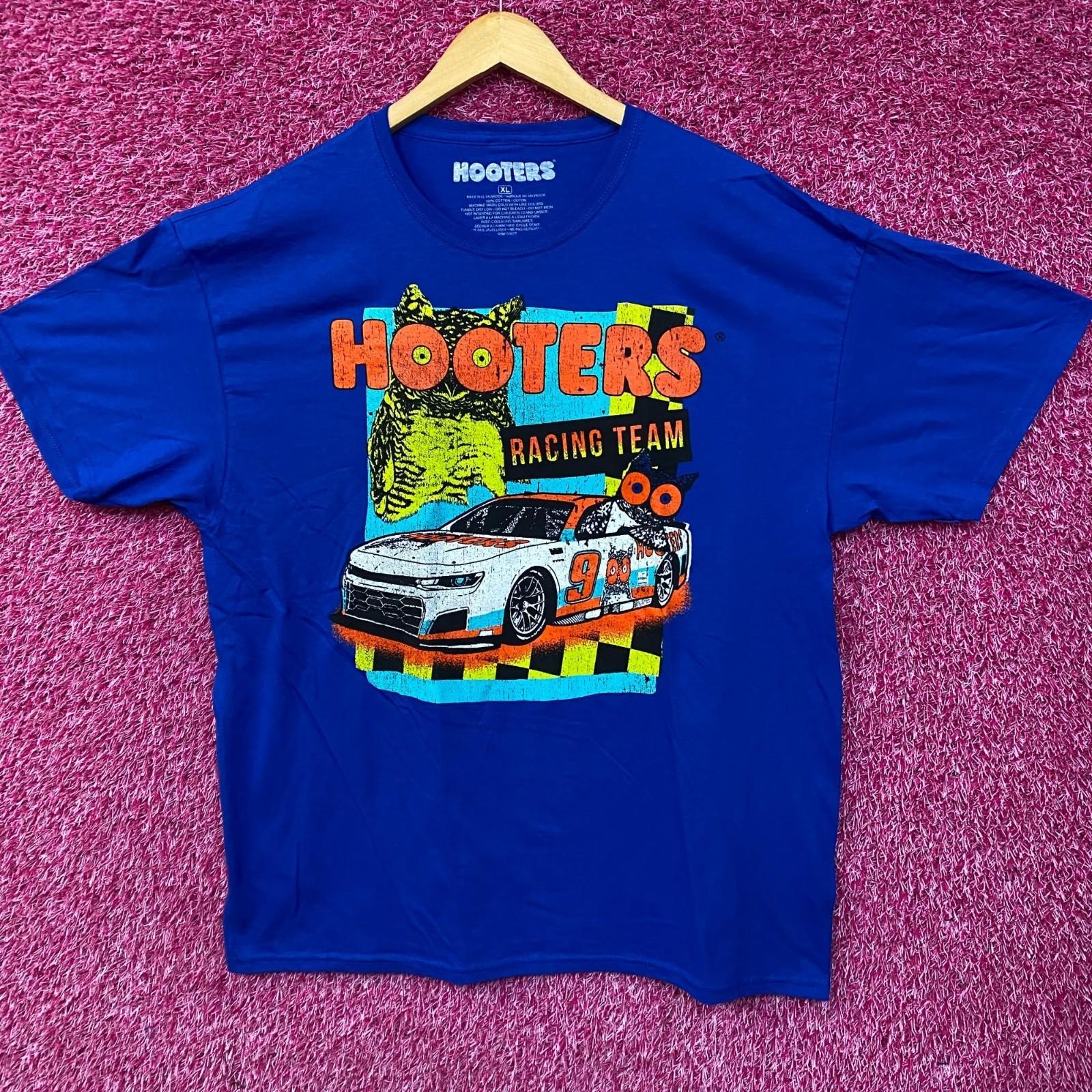 Hooters Racing Team Race Car Number 9 Graphic Design T-Shirt 2XL