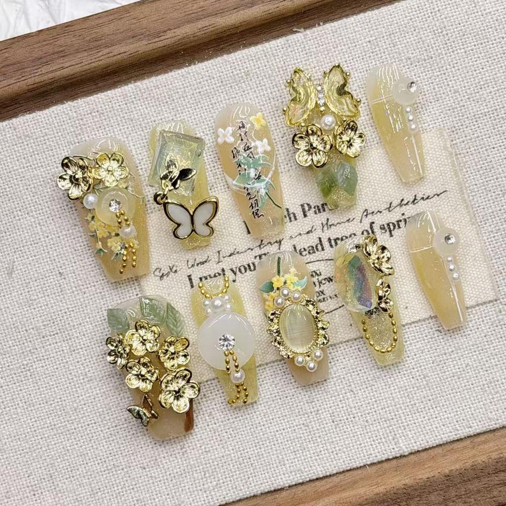 New Gilded Yellow Mid-Autumn Medium-Length Pointed Handmade Nail Tips