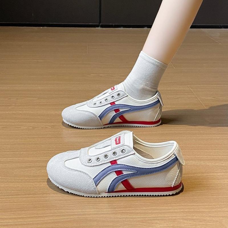 INS tide flat bottom children's autumn new lightweight little white shoes women's lace-up sports shoes