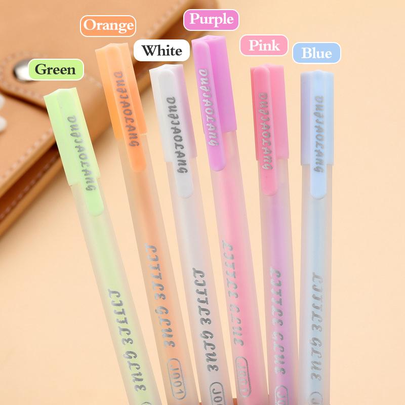 Bâton de colle solide type stylo Couleur bonbon Séchage rapide Stylo à main Bâton de colle haute viscosité Pour enfants École Étudiants créatifs Fournitures de papeterie Stylos