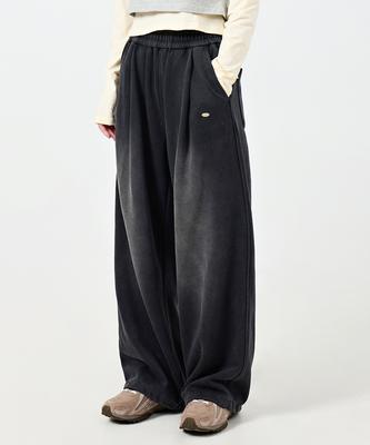 Yujen Steel Logo Daily One-Pleat Wide Sweatpants_Pigment Charcoal