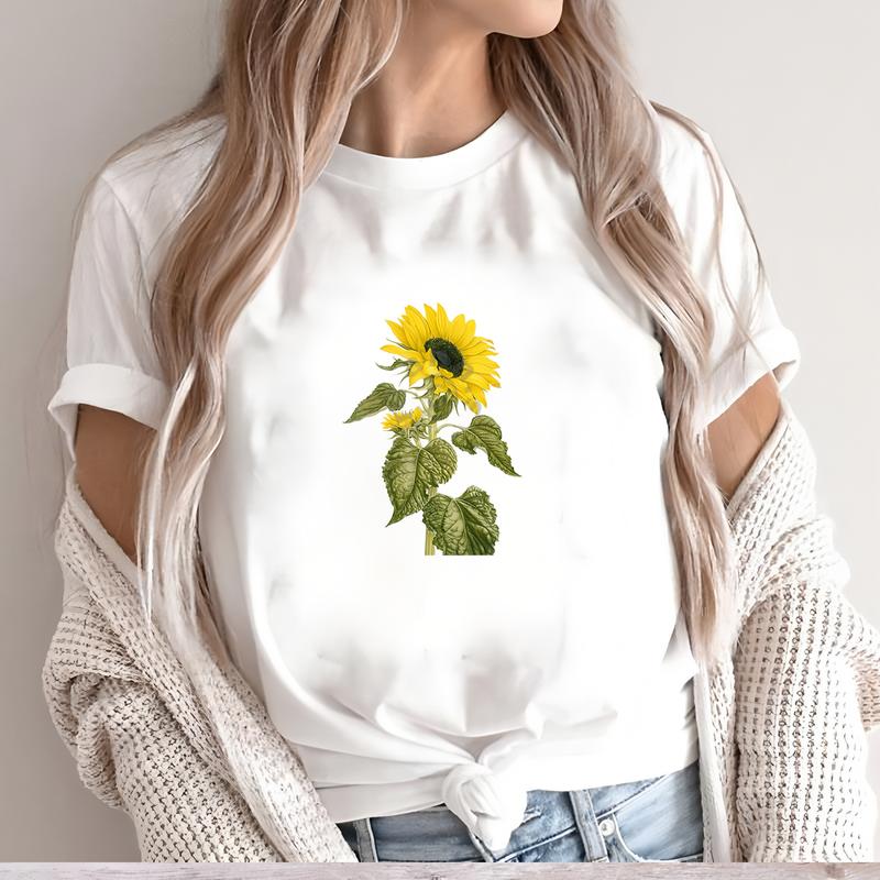 Summer T-shirt with Cute and Stylish Prints, Short-sleeve Trendy Daily Wear for Women.
