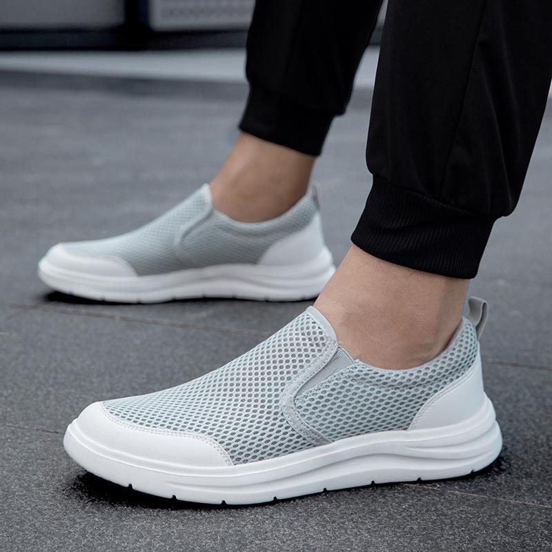Spring and Summer Men's Shoes Outdoor Walking Men's Casual Shoes Mesh Breathable Lightweight Non-slip Sneakers