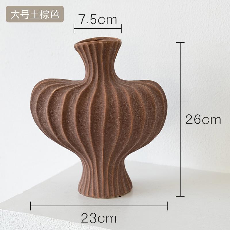 Creative Ceramic Vase Living Room Desktop Ornament Sculpture Model Flower Arrangement Dried Flower Retro Decor Vase Home Decor