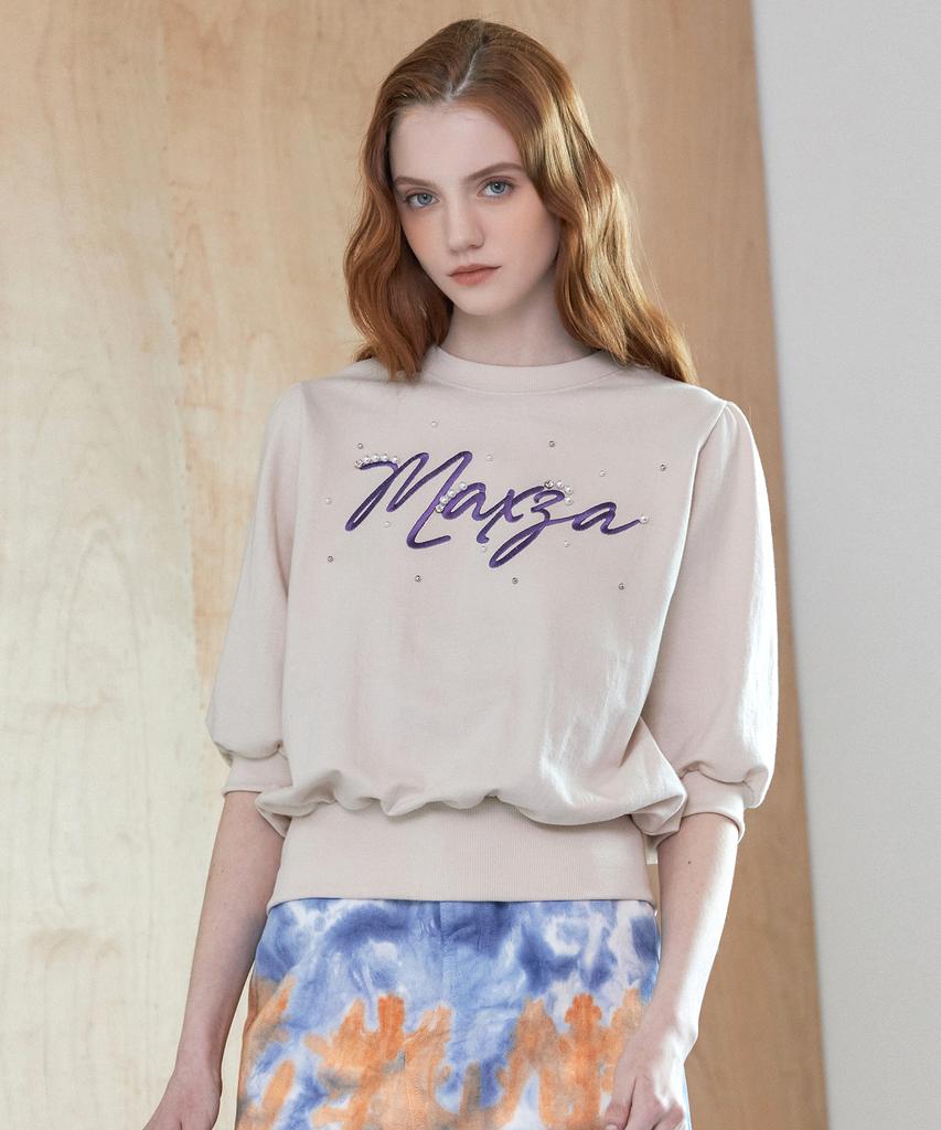 MAXZA Lettering Pearl Stud Point Sweatshirt