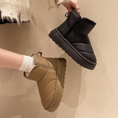 Modische wasserdichte gefütterte einfarbige Damenstiefel 2024 Winter warme Schlupf-Schneestiefel dicke Plateausohle lässige flauschige Schuhe für Damen