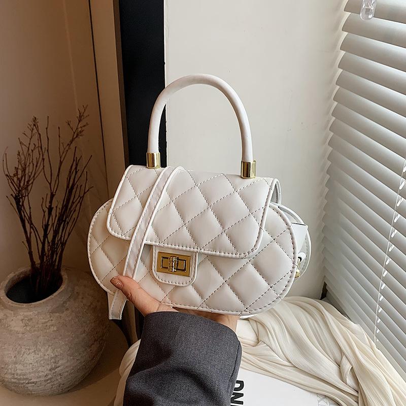 Diamond Embroidered Thread Bag for Women In Summer New Fashion Trendy Light Luxury Chain One Shoulder Armpit Crossbody Small Square Bag