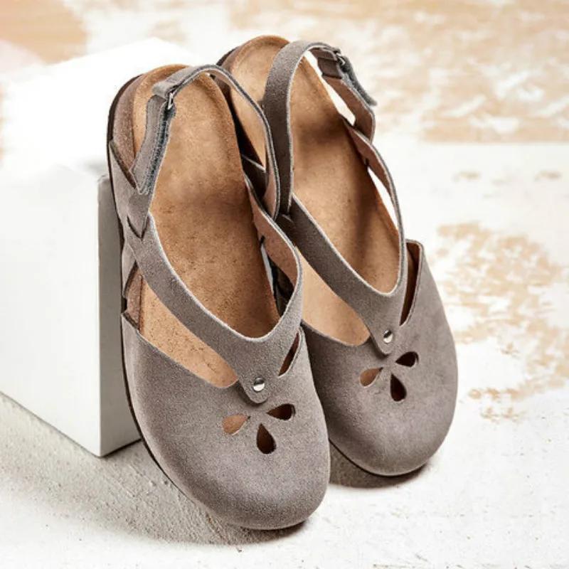 Summer Women Sandals Leather Flat Sandals Round Toe Female Casual Ankle Strap Hollow Sandals Elegant Soft Beach Sole Woman Shoes