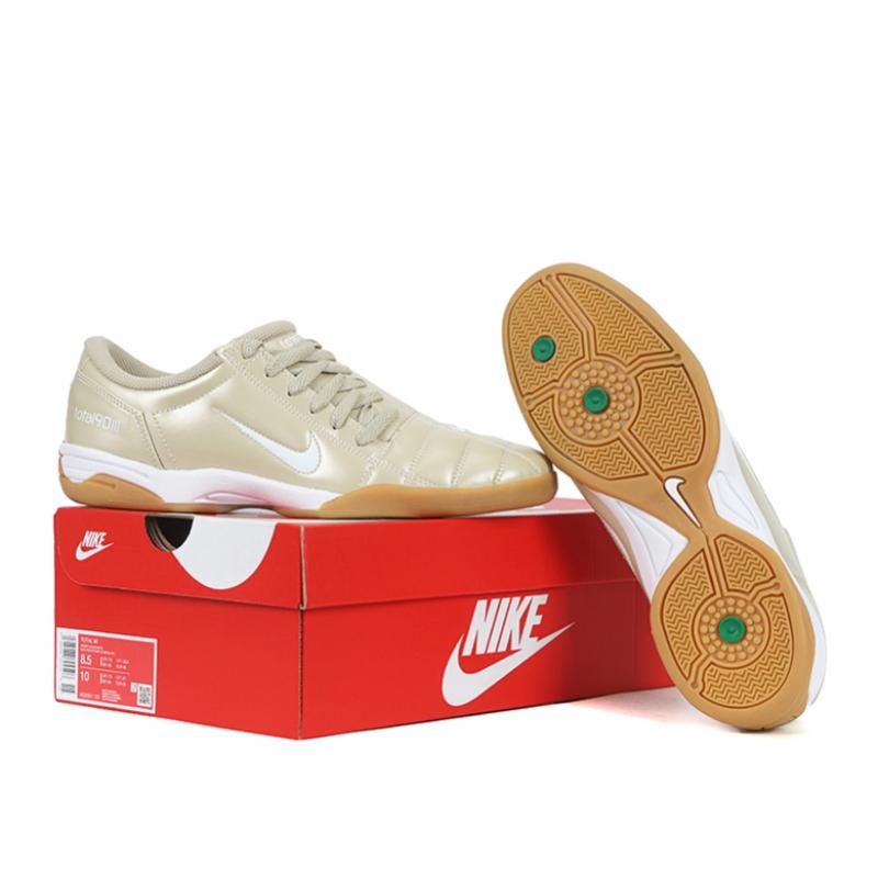 Nike Total 90 Sneakers