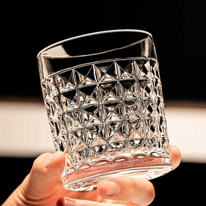 ZISIZ Italian Embossed Crystal Whiskey Glasses (Set of 2)