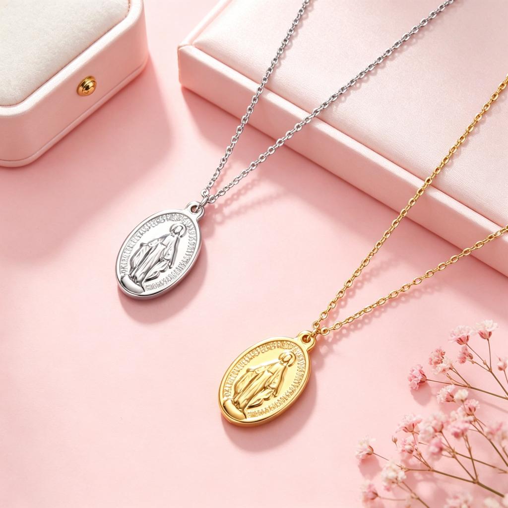 1PC Oval Shaped Necklace, Queen Coin Necklace, Stainless Steel Retro Talisman, Jewelry Accessories, Gifts