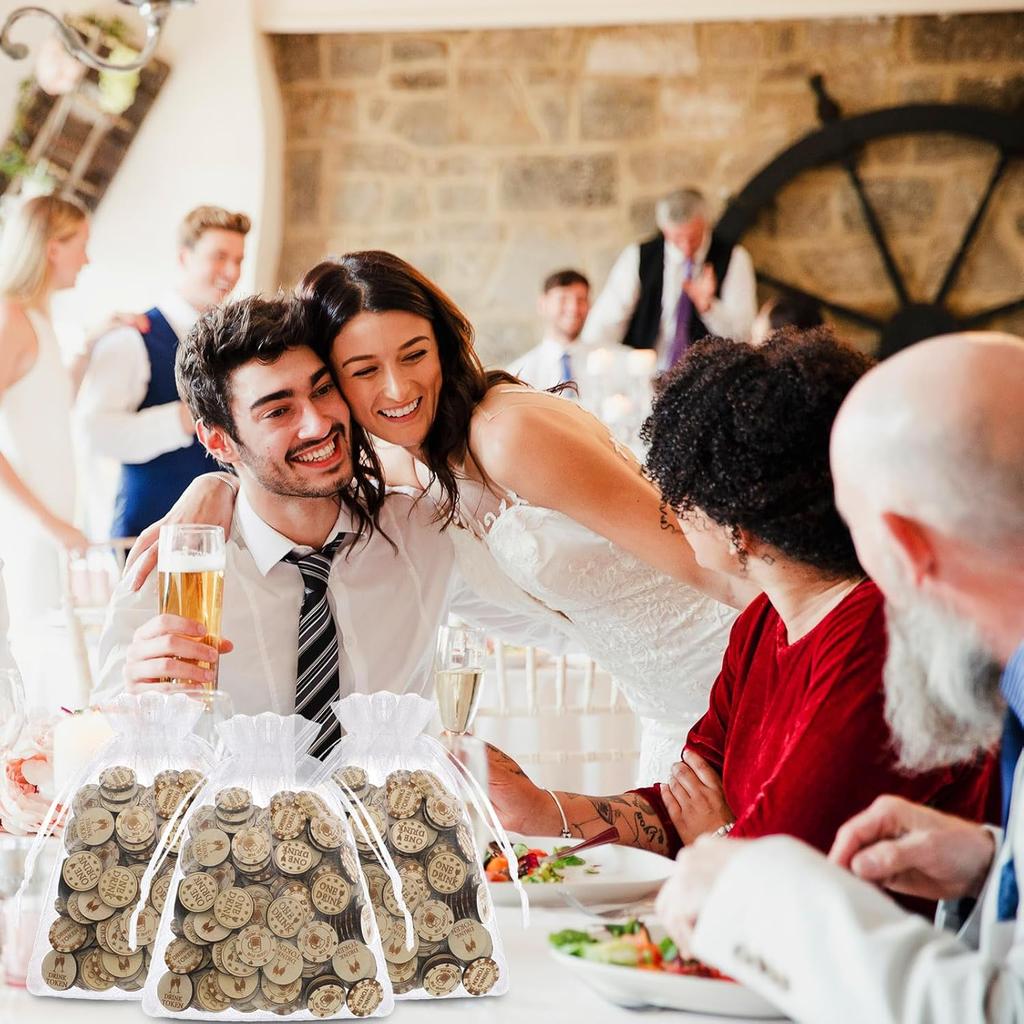 200 Pcs Wooden Drink Tokens Bulk Wedding Drinks Tokens with Organza Bags Wooden Nickels Free Drink Tickets Bar Poker Chips for Party Bar Tickets