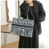 Chinese Style Large Canvas Tote Bag – Fashionable Autumn Handbag for Women 2025