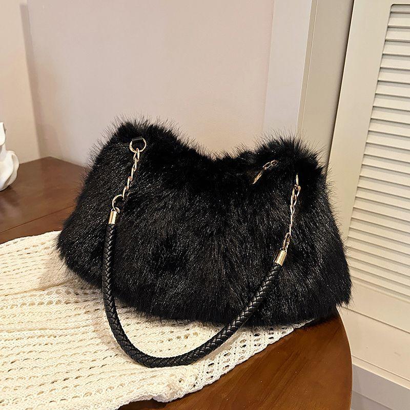 Premium Plush Tote Bag for Women - New Autumn Collection Chain Shoulder Bag Large Capacity Furry Tote