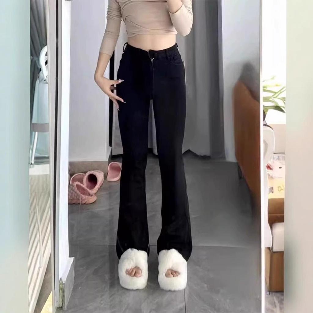 Women's Black High-Waisted Micro-Flared Jeans - 2025 Spring Style, Slimming, Hip-Covering, Elastic Fit for Pear-Shaped Figures.