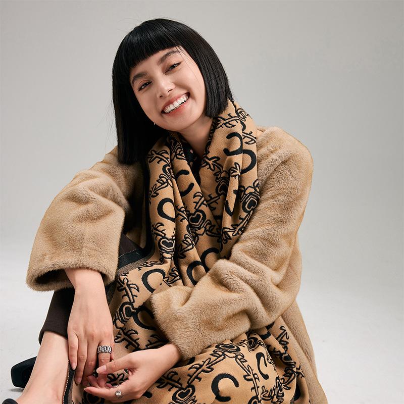 Winter Christmas Wind Letter Simple Fashion American Imitation Cashmere Women's Warm Scarf High-end Air Conditioner Shawl Scarf