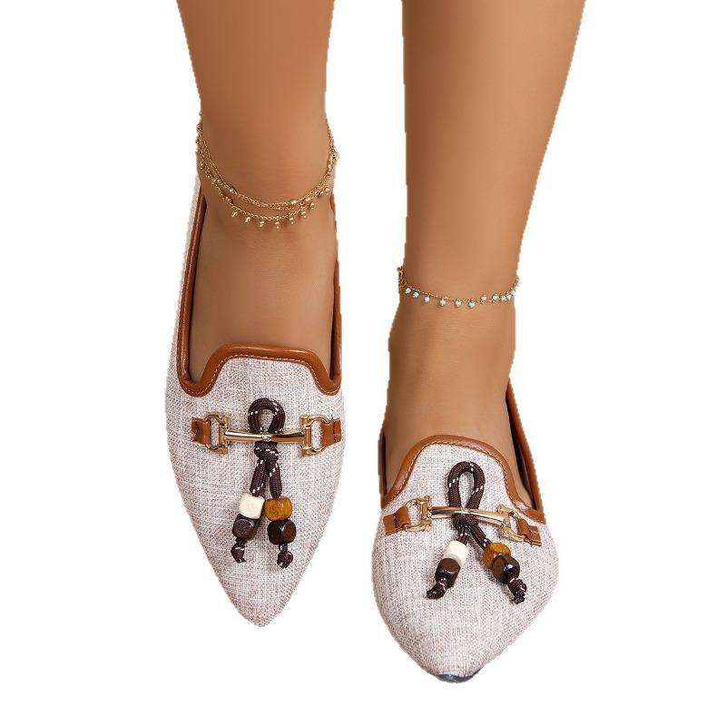 Large size spring and autumn new products fashionable pointed single shoes women's fringed metal buckle flat bottom versatile comfortable foot shoes