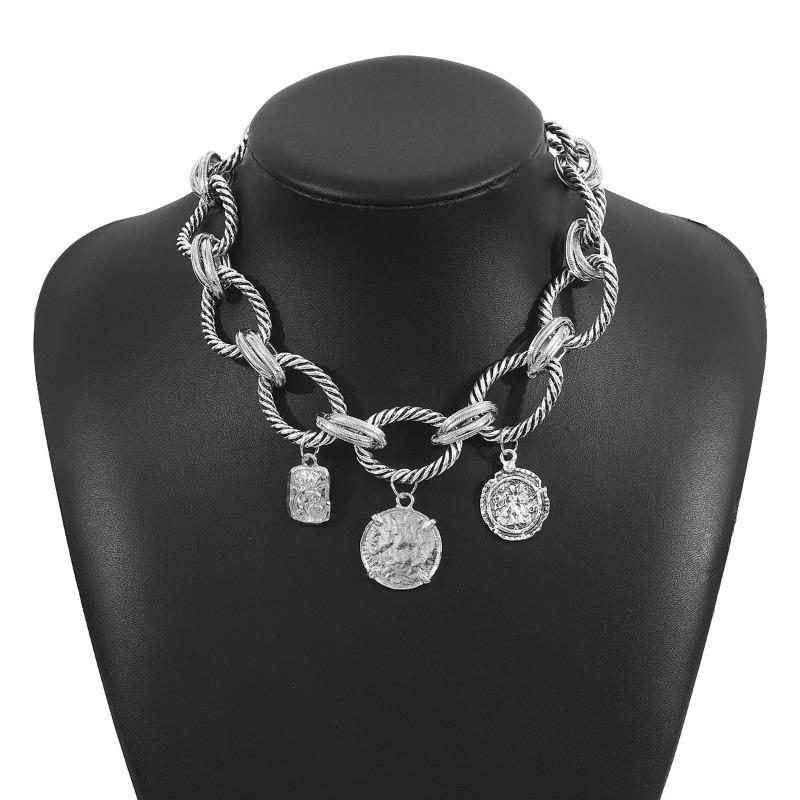 N12566 European and American Exaggerated Temperament Popular Twist Chain Necklace ZA Same Coin Alloy Pendant Collarbone Chain