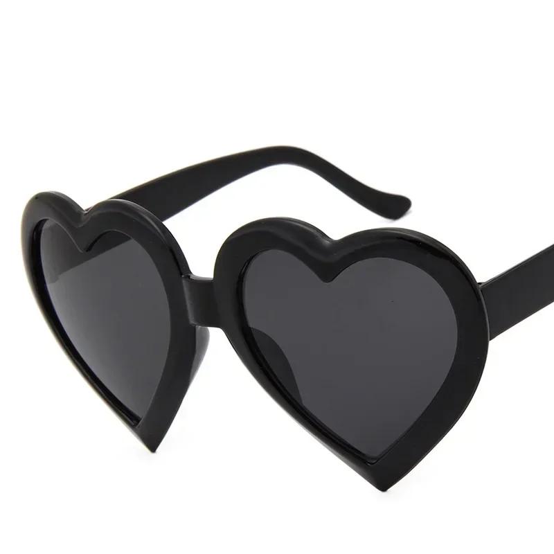 

Kids Fashion Pink Heart Sunglasses For Girls Cat Eye Vintage Brand Designer Black Red Heart Shape Sun Glasses For Women Uv400
