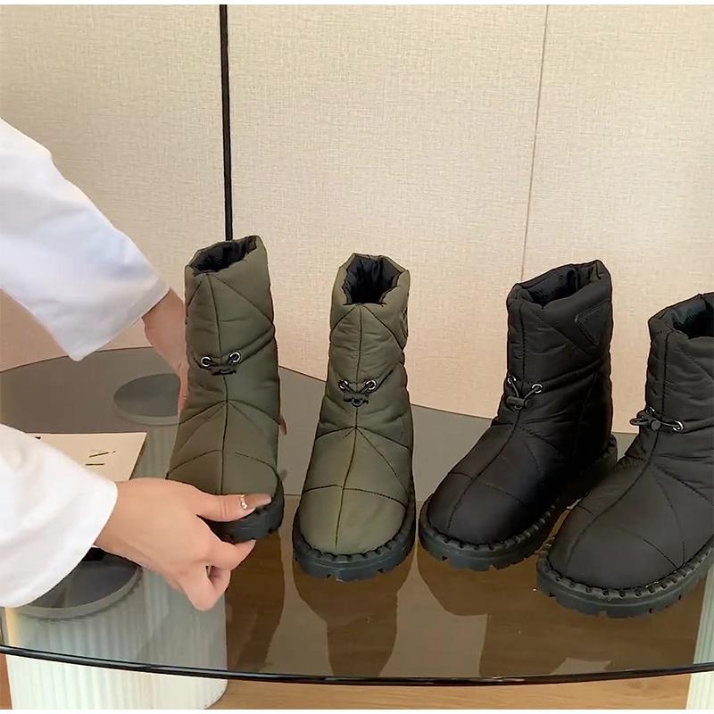 Cizme de zăpadă pentru femei Tub scurt Impermeabil Pânză de puf Moda Femei Pantofi din bumbac de pluș respirabil Păstrează cald Cu talpă anti-alunecare