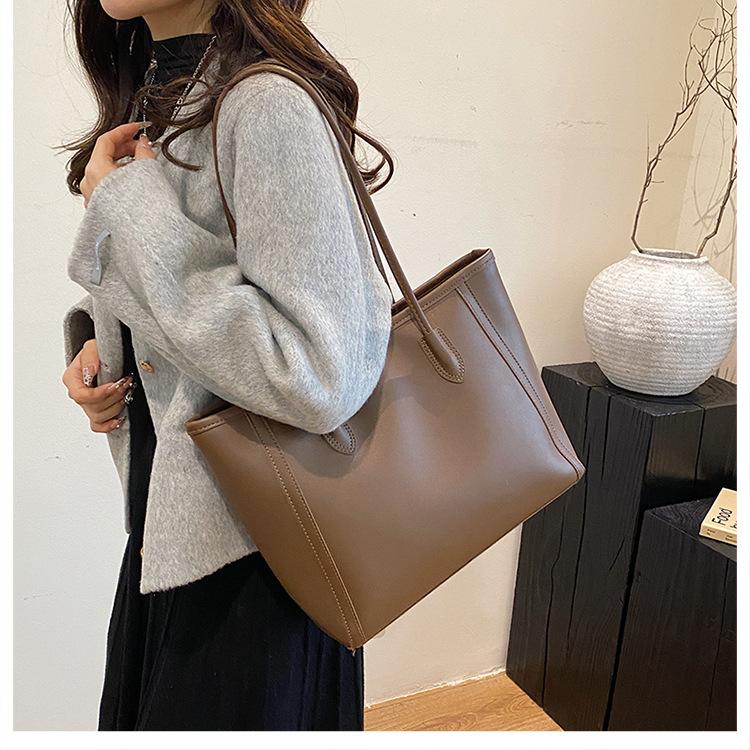 Simple and versatile bag women's large-capacity autumn and winter casual shoulder bag popular commuter tote bag