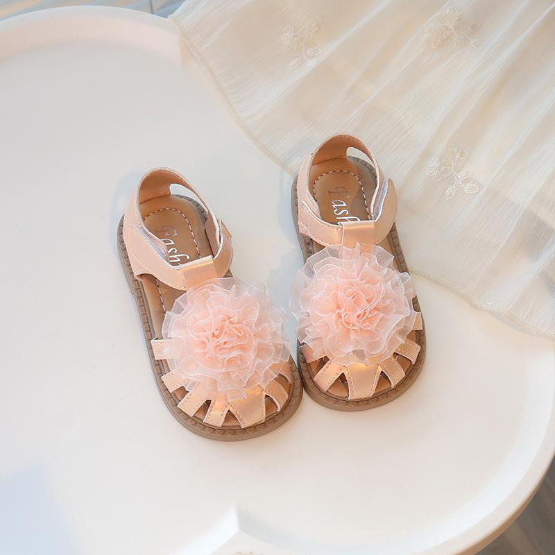 Girls Beach Shoes Hollowed-out Kids Princess Shoes Lace Flowers 2025 Summer New Children Sandals T-strap Hook&loop Soft Sole
