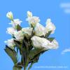 Decoração de casa – Flores e coroas artificiais