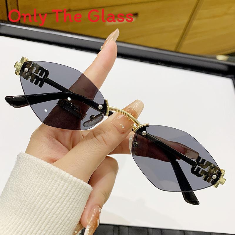 

Geometric Polygon Unisex Sunglasses With Uv400 Antiglare Pc Lenses For Fashion Travel BlackGray
