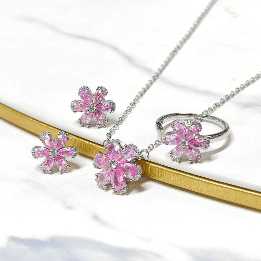 Koreanische Blütenblattförmige Schneeflocken Ohrstecker Set - Süßes, Cooles & Würziges Design