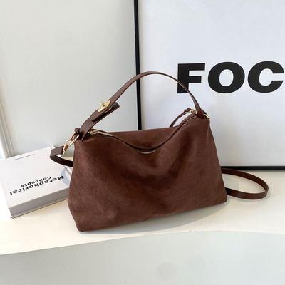 Retro Matná Vysoce Kvalitní Semišová Crossbody Taška - Velká Kapacita, Univerzální Design na Rameno nebo Pod Paži