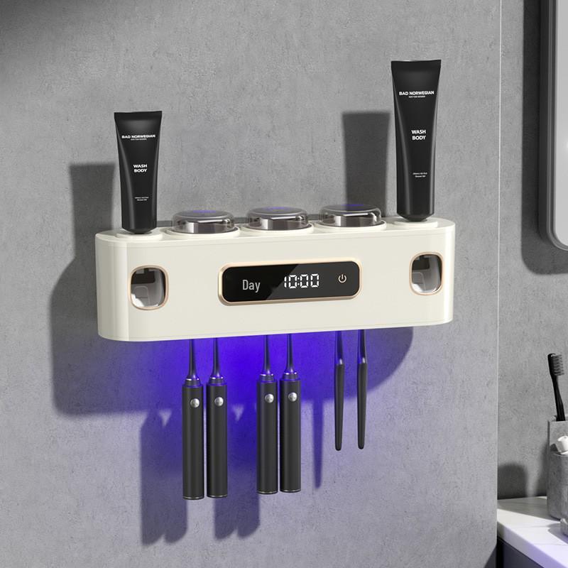 Chytrý nástěnný držák na zubní kartáčky UV dezinfektor se sušením a úložným kelímkem