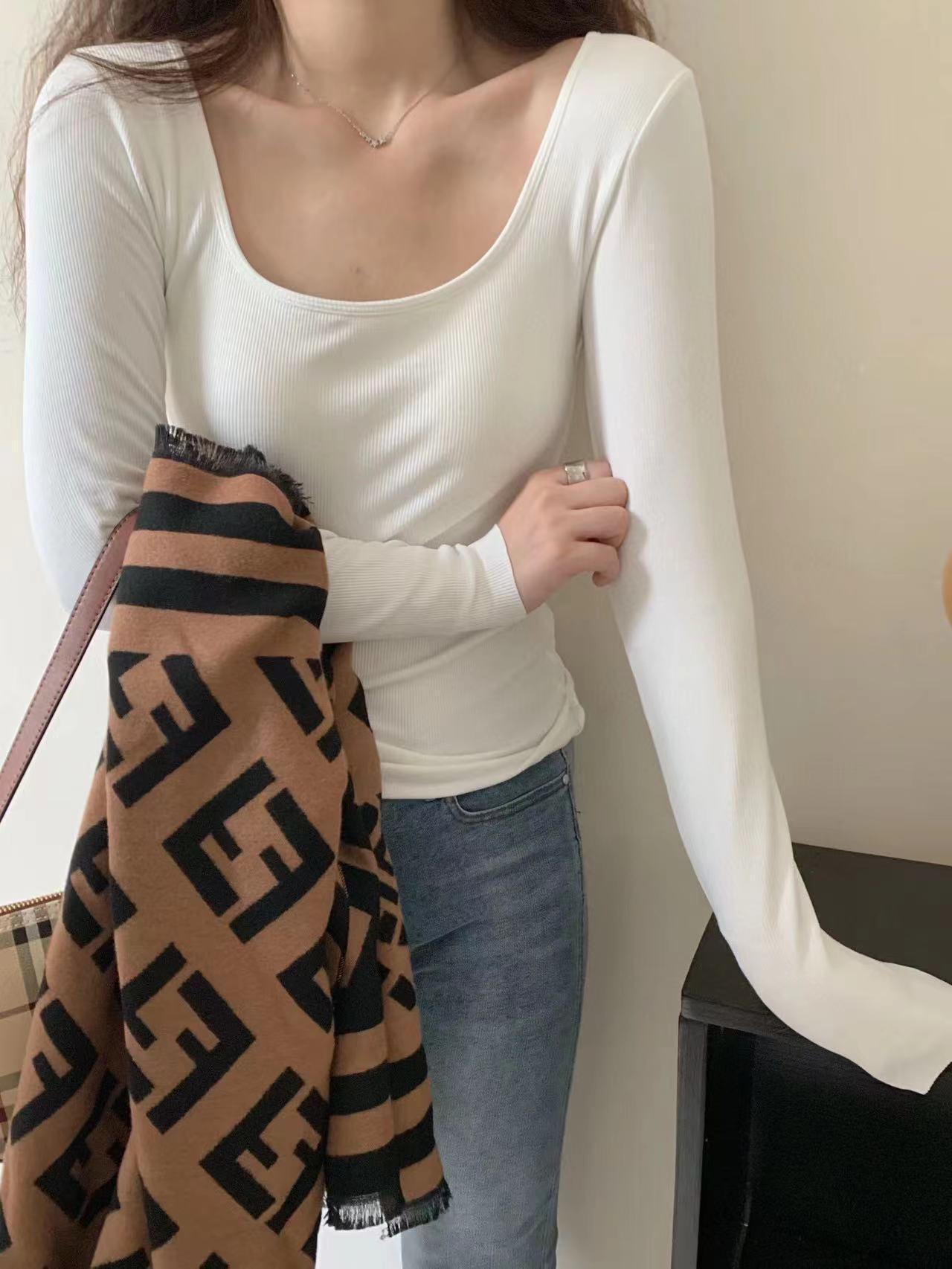 

Женская терморубашка с U-образным вырезом, длинными рукавами, встроенными латексными чашками и бархатной подкладкой One Size белый