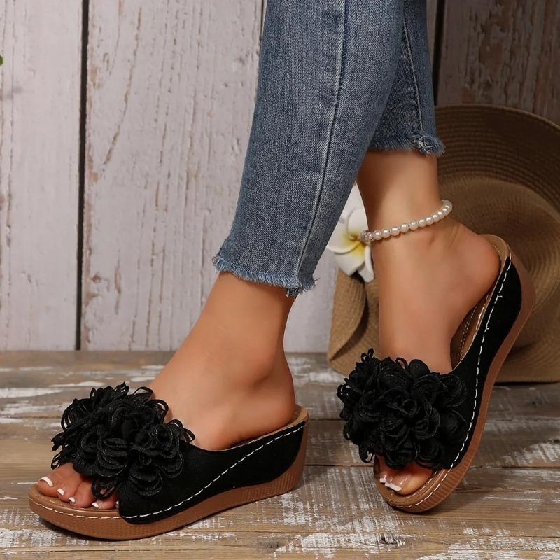 New Women Wedges Slippers Fashion Flower Slippers Women 2025 Summer Beach Platform Sandals Outdoor High Heels Shoes Slides Women