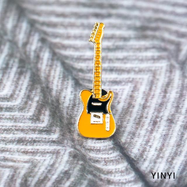 Musikinstrument Gitarre Brosche Cartoon Abzeichen Persönlichkeit Trend Korsage Paar Schnalle Anstecknadel Weiblich Retro