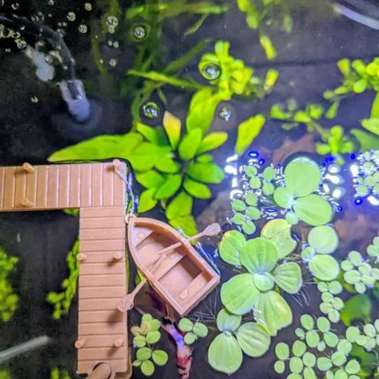 Yousheng Floating Mini Rowboat Aquarium Decoration Miniature Rowing Boat Figurine with 2 Paddles Tiny Boat Statue Fishtank Ornament