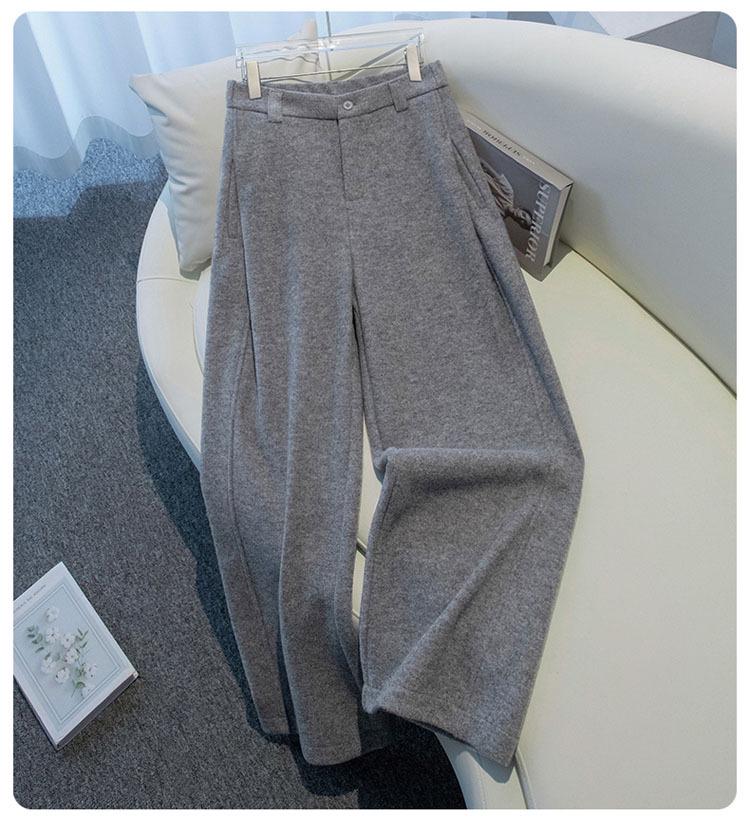 Women's 2025 High-Waist Pleated Wool Scimitar Pants: Autumn/Winter Wide-Leg, Plus Velvet, Warm, Casual, Banana Pants.