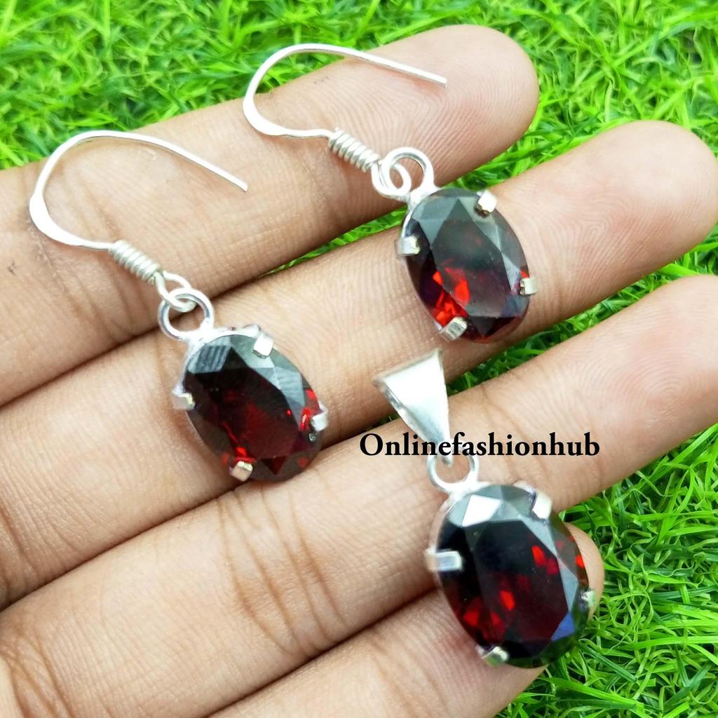 Set de cercei cu pandantiv cu 1 buc din argint 925 placat cu piatră prețioasă granat