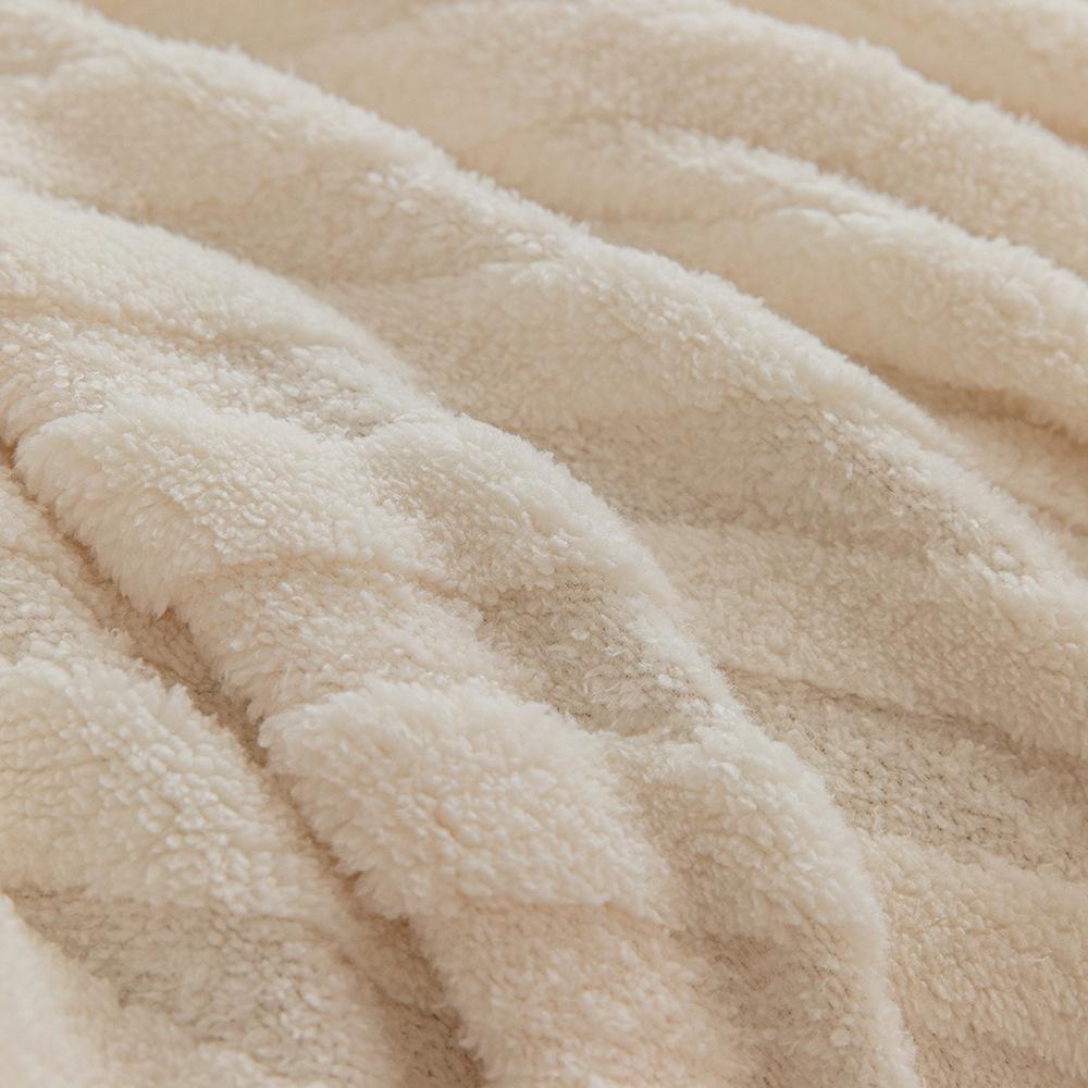 Luxury Jacquard Sofa Cover with Ruffle Non-Slip Dustproof for 1-4 Seater Sofa Machine Washable All-Season Home Decorations