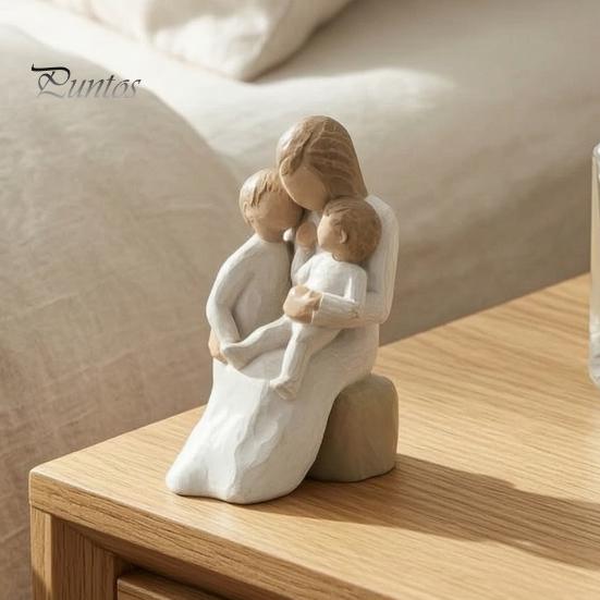 Healing Home Ornament Mother Holding Baby Figurine, Resin Family Love Statue for Bedroom Desk, Matte Texture Accents Heartwarming Decor Ornament, Gift