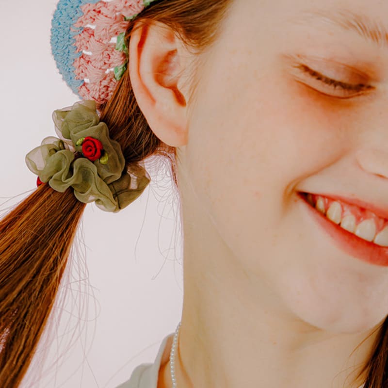 Mellotory Mini Rose See-through Scrunchie (khaki)