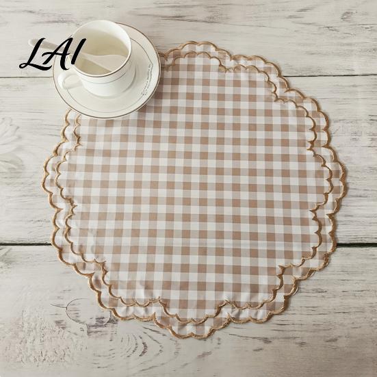Heat Proof Mats for Dining 2Pcs Round Plaid Fabric Placemats Scalloped Tableware Coasters Resistant Plate Washable Place Table Tea Party