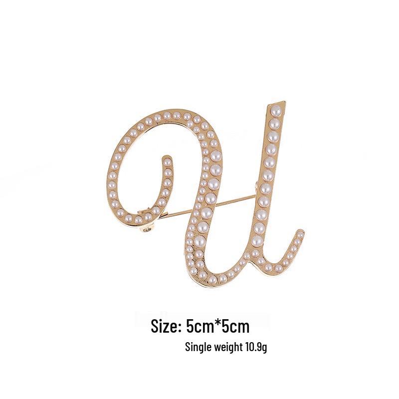 Elegantní brož s perlovým písmenem (26 písmen): Všestranný módní doplněk