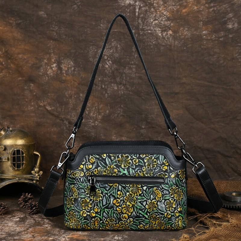 Johnature Äkta Läder Retro Präglad Damväska Mångsidig Nötskinn Handmålad Axel- & Crossbodyväska