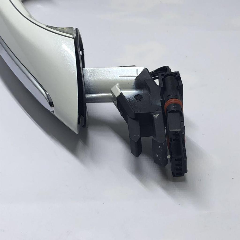 BMW 760Li Rear Left Exterior Door Handle (2010-2015) Assembly 51217231933