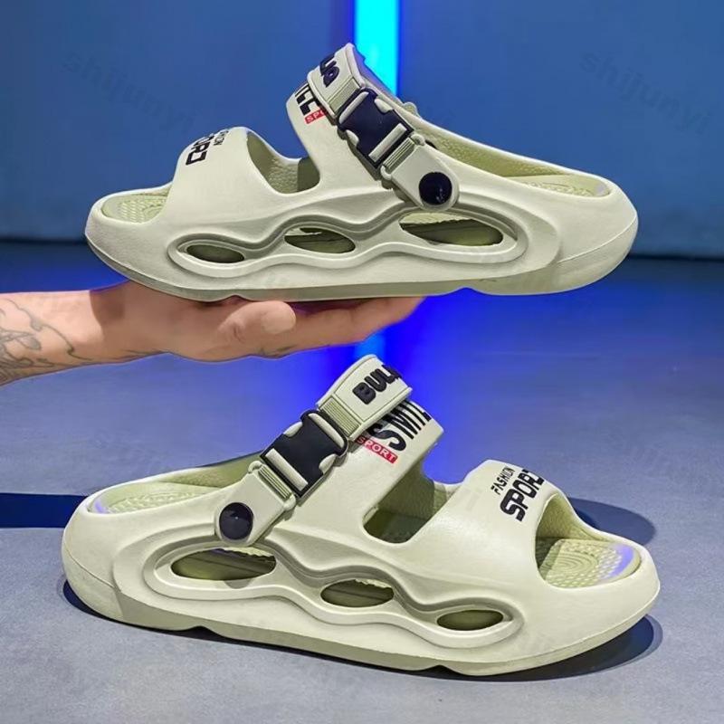 Summer Mens Slippers 2025 New Indoor Outdoor Sandals Beach Comfortable Soft Slides Clogs Casual Shoes Men Platform Home Slippers