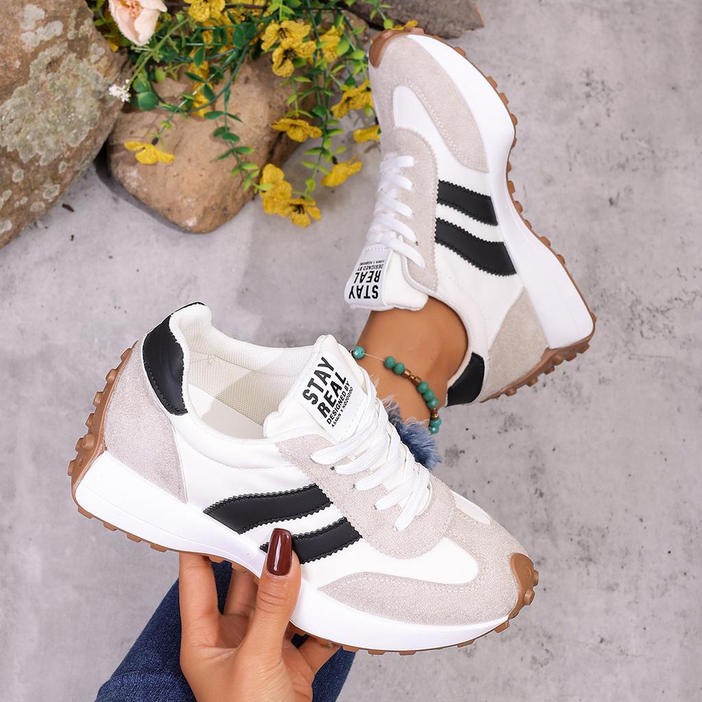 Women Sport Shoes Thick Bottom Casual Fashionable Sneakers Lightweight Soft Bottom Women Sneakers Summer Running Shoes Women